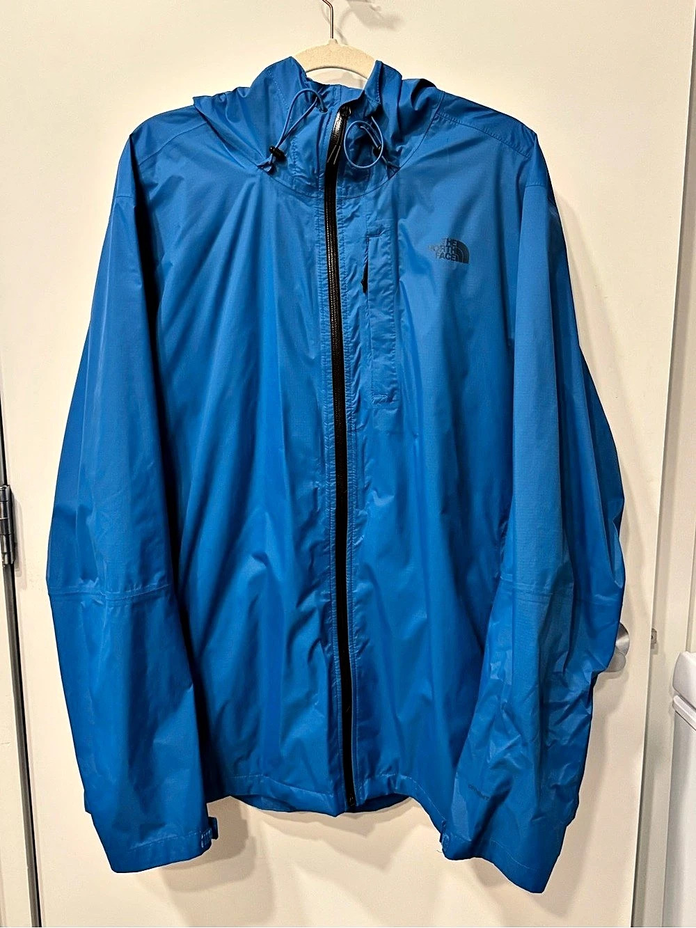 The North Face Men’s XXL DryVent Blue Hooded Rain Jacket Waterproof